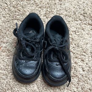 Black Nike air forces